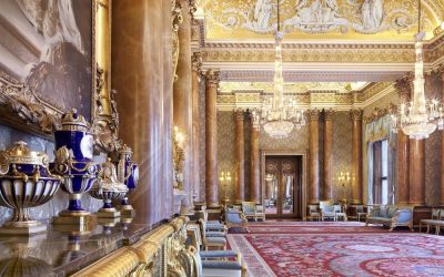 Courtiers by Valentine Low review of the British Royal Staff